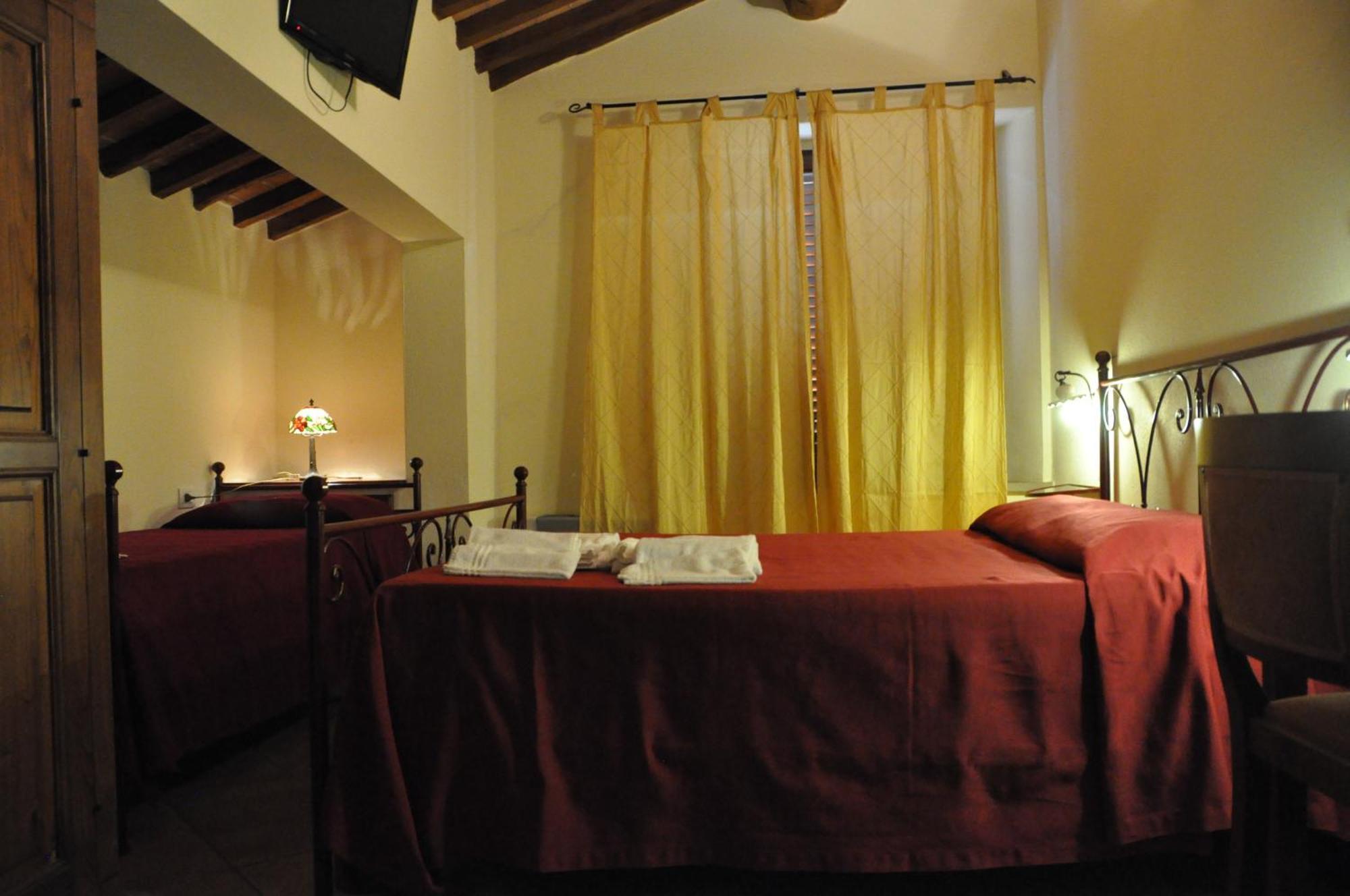 Bed&Breakfast Suvereto Zimmer foto